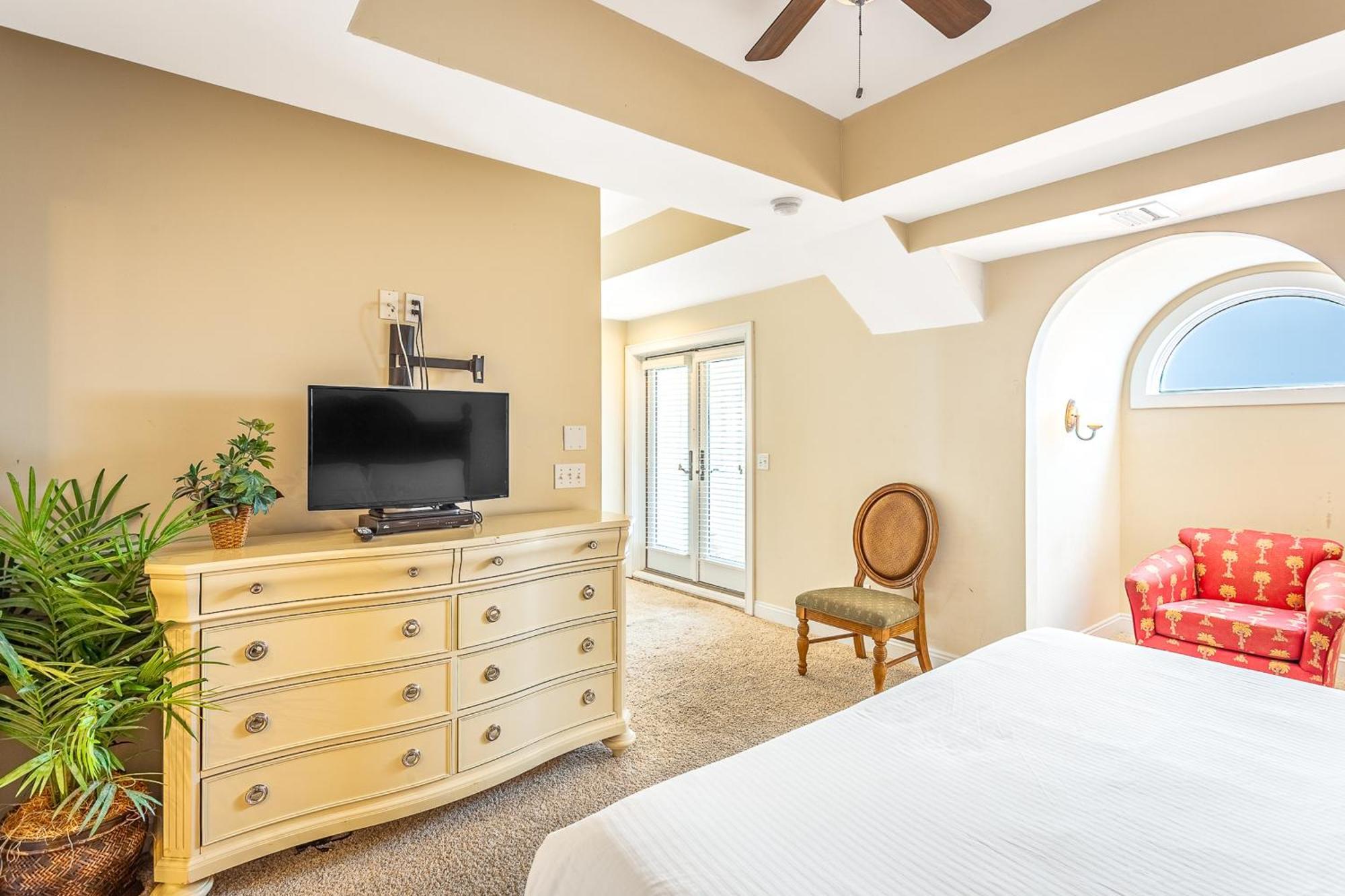 Plantation Palace St. George Island Esterno foto